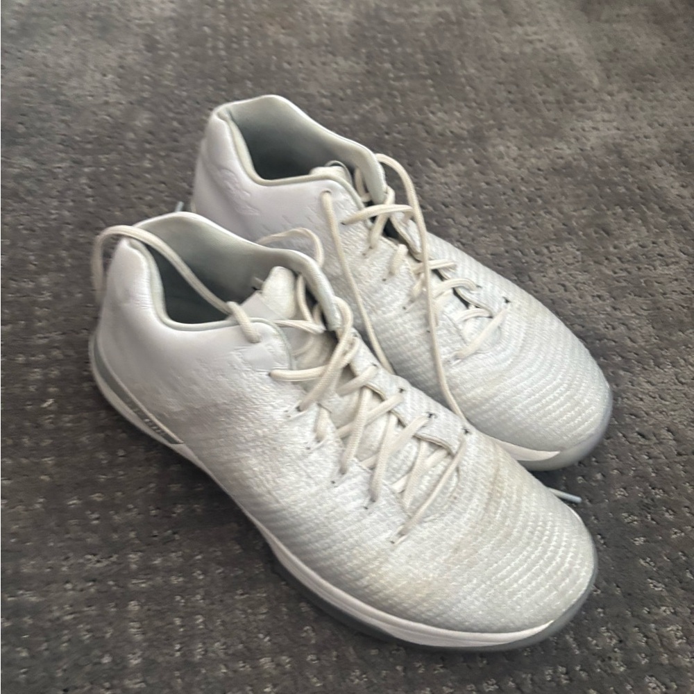 Jordan White Men's Shoes size 13